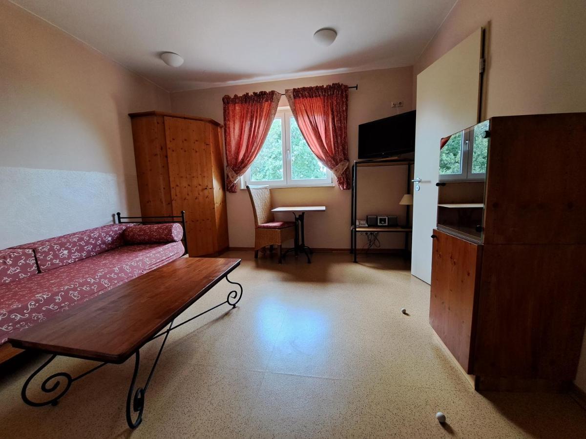 Mediterran Hotel Juwel Karlstein am Main Εξωτερικό φωτογραφία