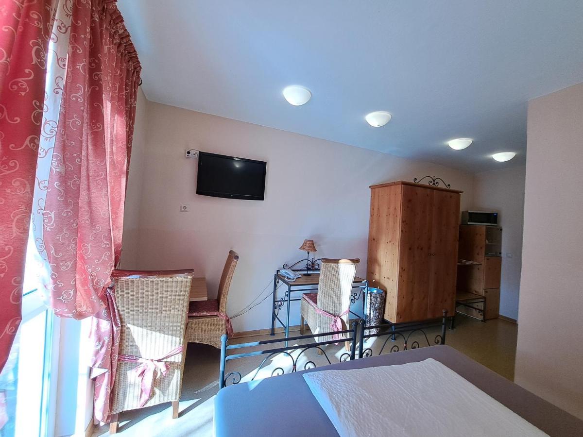 Mediterran Hotel Juwel Karlstein am Main Εξωτερικό φωτογραφία
