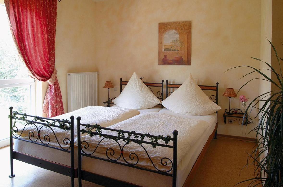 Mediterran Hotel Juwel Karlstein am Main Εξωτερικό φωτογραφία