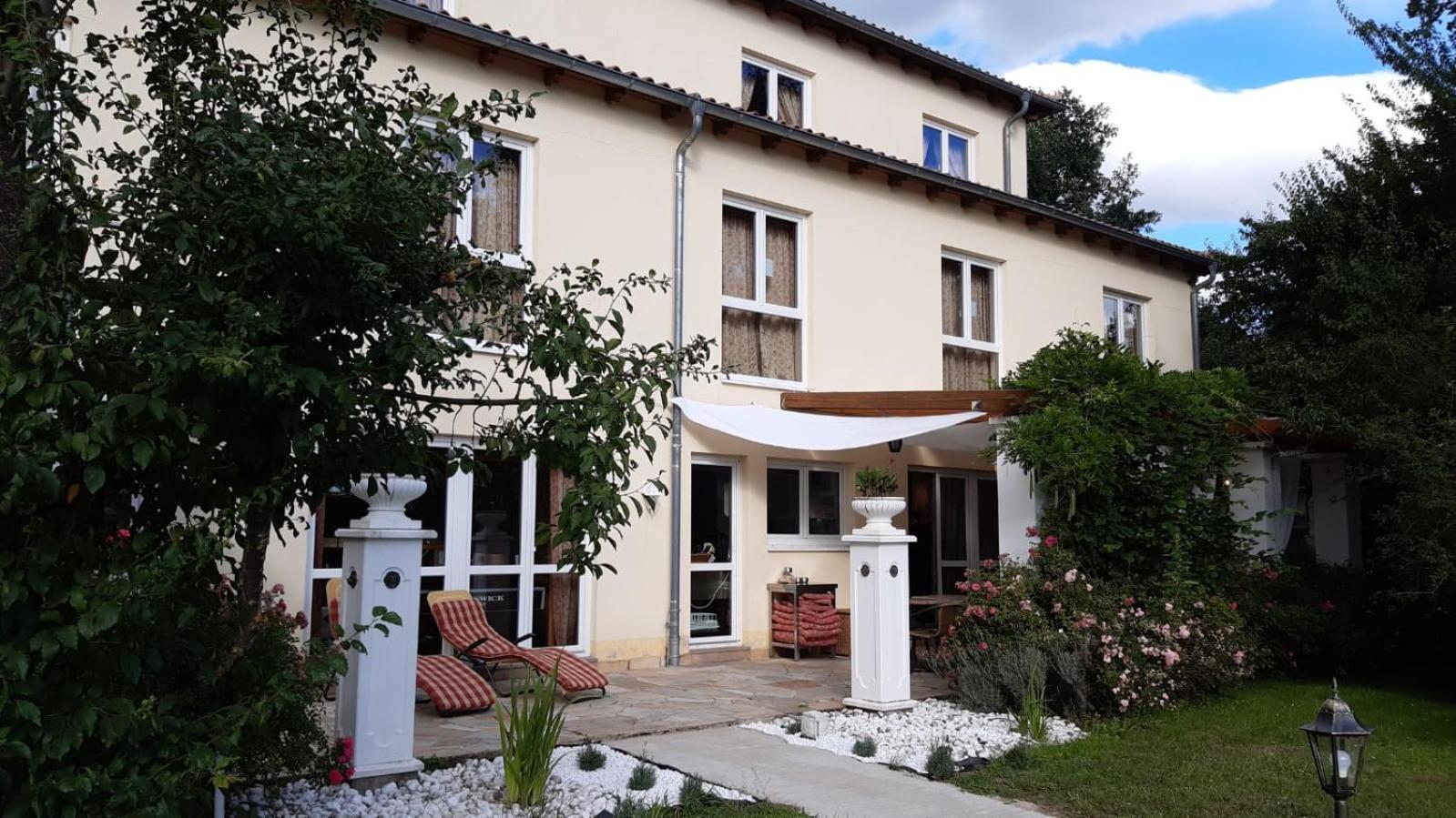 Mediterran Hotel Juwel Karlstein am Main Εξωτερικό φωτογραφία